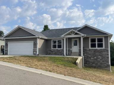 Main picture of 104 Kennedy Ct