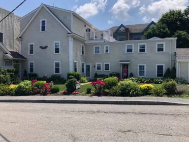 Main picture of 3 Otis Pl