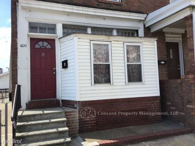 Main picture of 400 N Bouldin St