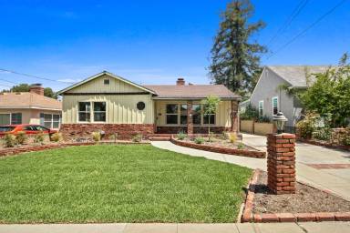 Main picture of 12407 Rose Dr