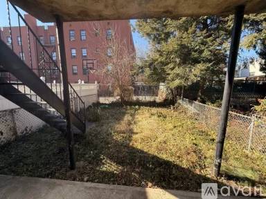 Main picture of 2713 Young Ave