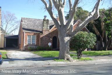 Main picture of 1341 Maple St