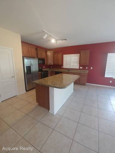 Main picture of 16355 W Canterbury Dr