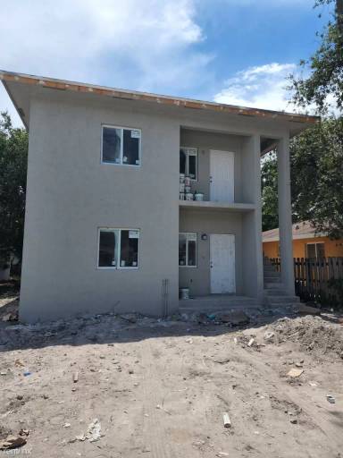 Main picture of 6960 NW 21st Ave