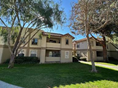 Main picture of 10315 Azuaga St