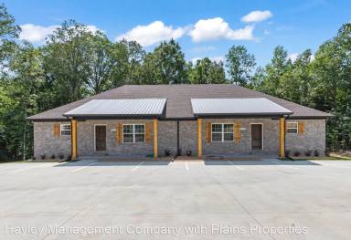 Main picture of 925 Logan Ct