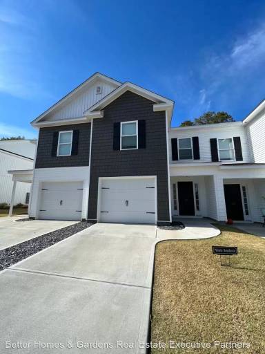 Main picture of 712 Chatsworth Way