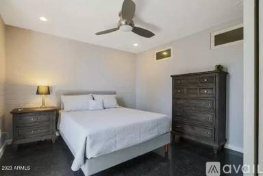 Main picture of 4206 N 38th St