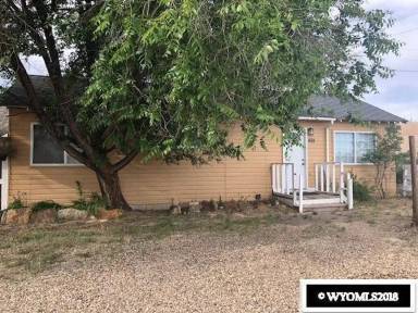 Main picture of 707 S River St
