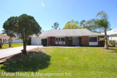 Main picture of 38 Raintree Pl