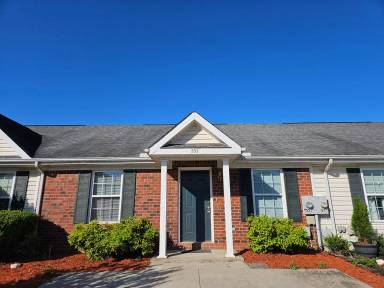 Main picture of 551 Edgecliff Ln
