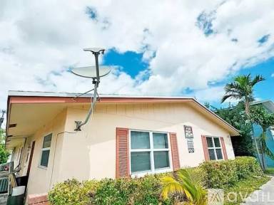 Main picture of 425 SE 23rd St