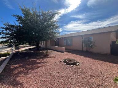 Main picture of 1300 E Buckhorn Dr