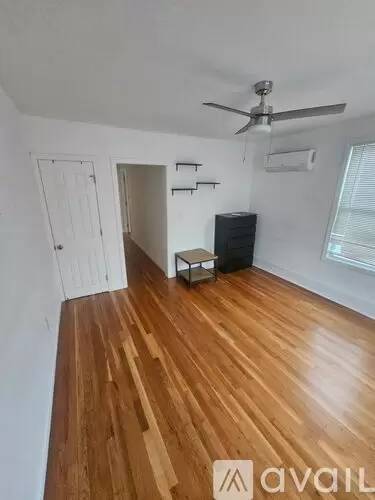 Main picture of 110 West St