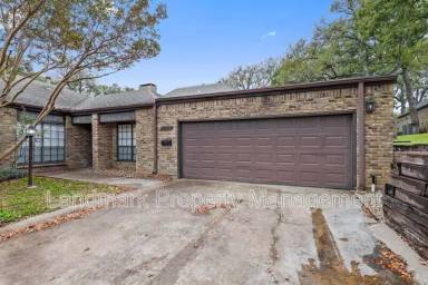 Main picture of 2765 Fairway Park St