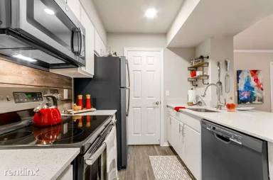 Main picture of Rustic At Mckinney
