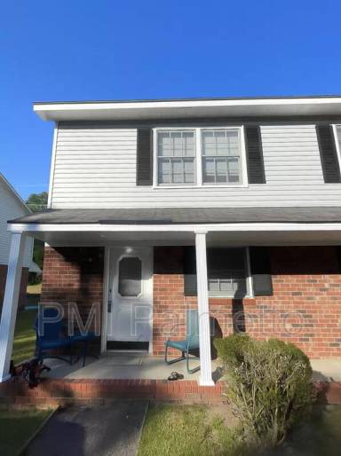 Main picture of 718 Augusta St