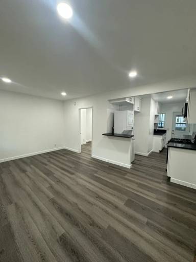 Main picture of 14812 Sylvan St