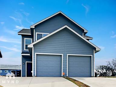 Main picture of 3213 Karen St
