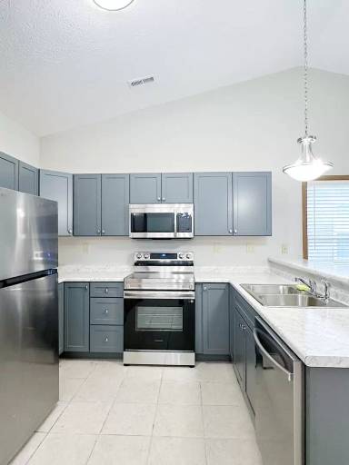 Main picture of 2312 Edison Dr