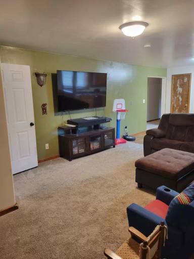 Main picture of 902 Nevada St