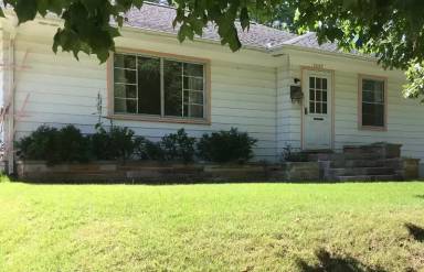 Main picture of 1647 Huey St
