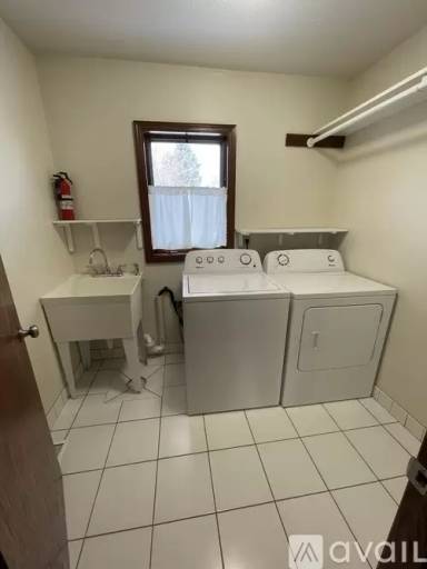 Main picture of 754 16th Ave N