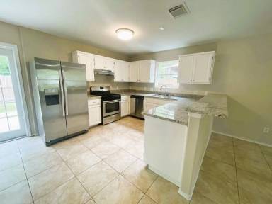 Main picture of 436 Mystic Glen Loop