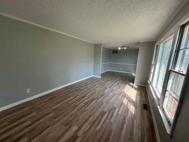 Main picture of 2017 Dogwood Ln NW