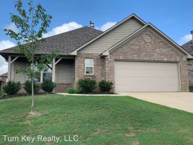 Main picture of 932 Alise Cir