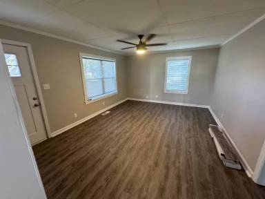 Main picture of 308 Gordon St