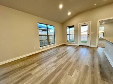Main picture of 7010 9th St