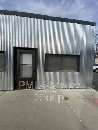Main picture of 1708 NE Seward Ave