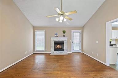 Main picture of 1087 Birch Cir