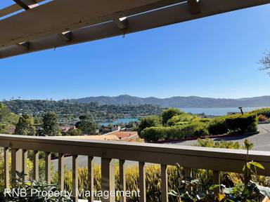 Main picture of 104 Marinero Cir