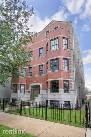 Main picture of 1655 W Wrightwood Ave