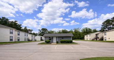 Main picture of 1135 Highway 327 E