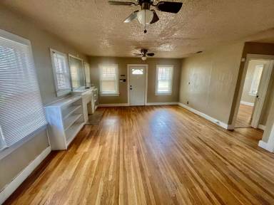 Main picture of 2101 17th St