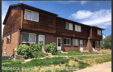 Main picture of 2151 E Bridge St