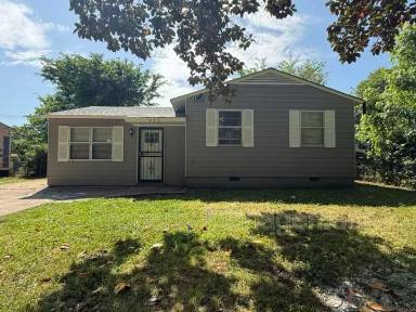 Main picture of 933 Leacrest Ave