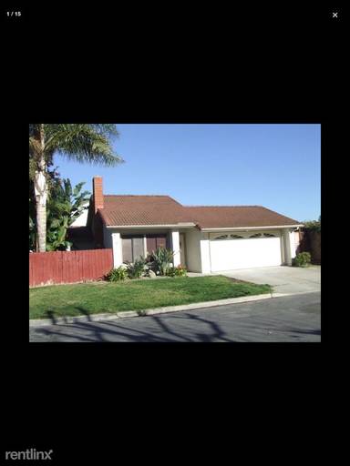 Main picture of 296 Carob Way