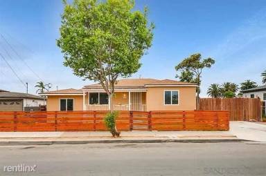 Main picture of 6081 Broadway