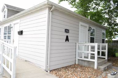 Main picture of 1900 W 10th St