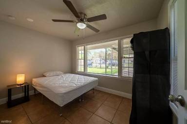 Main picture of 523 Cresline St