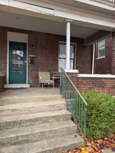Main picture of 1766-1768 Oak St