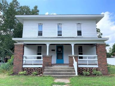 Main picture of 604 N Monroe St