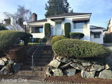 Main picture of 2519 35th Ave W