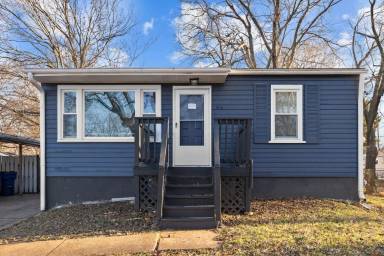 Main picture of 46 Bascom Dr