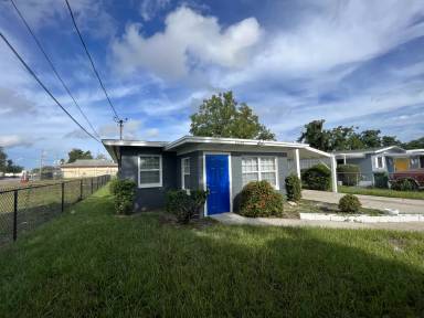 Main picture of 2025 4th St NE