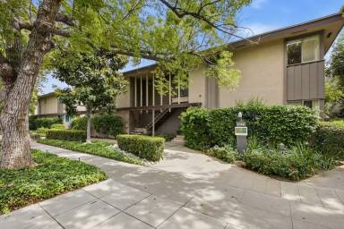 Main picture of 1066 San Pasqual St